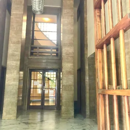 Domus Giulio Cesare Apartment *